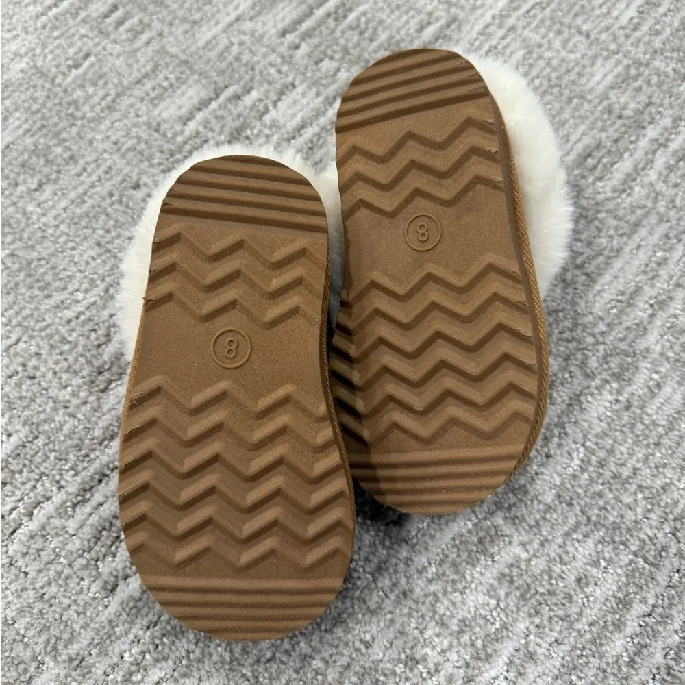 Cat & Jack Tan and Cream Kids' Slippers